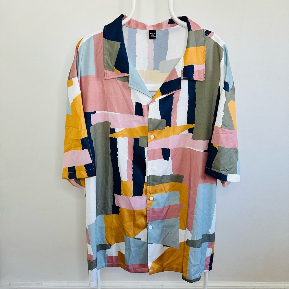 NWOT SHEIN Abstract Print Short Sleeve Shirt